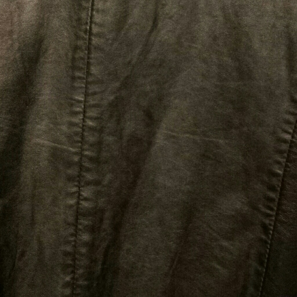 Leather jacket - Picture 3 of 5